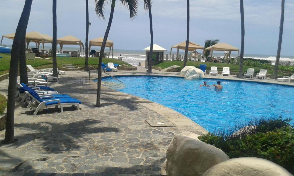 Mayan Vidanta Playa acceso a otras albercas Acapulco Exterior foto